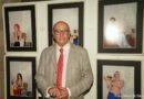 Nicola Delle Noci e le immagini delle donne nel chiostro comunale/foto ​